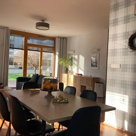 Wilanowska & Garden アパート ワルシャワ